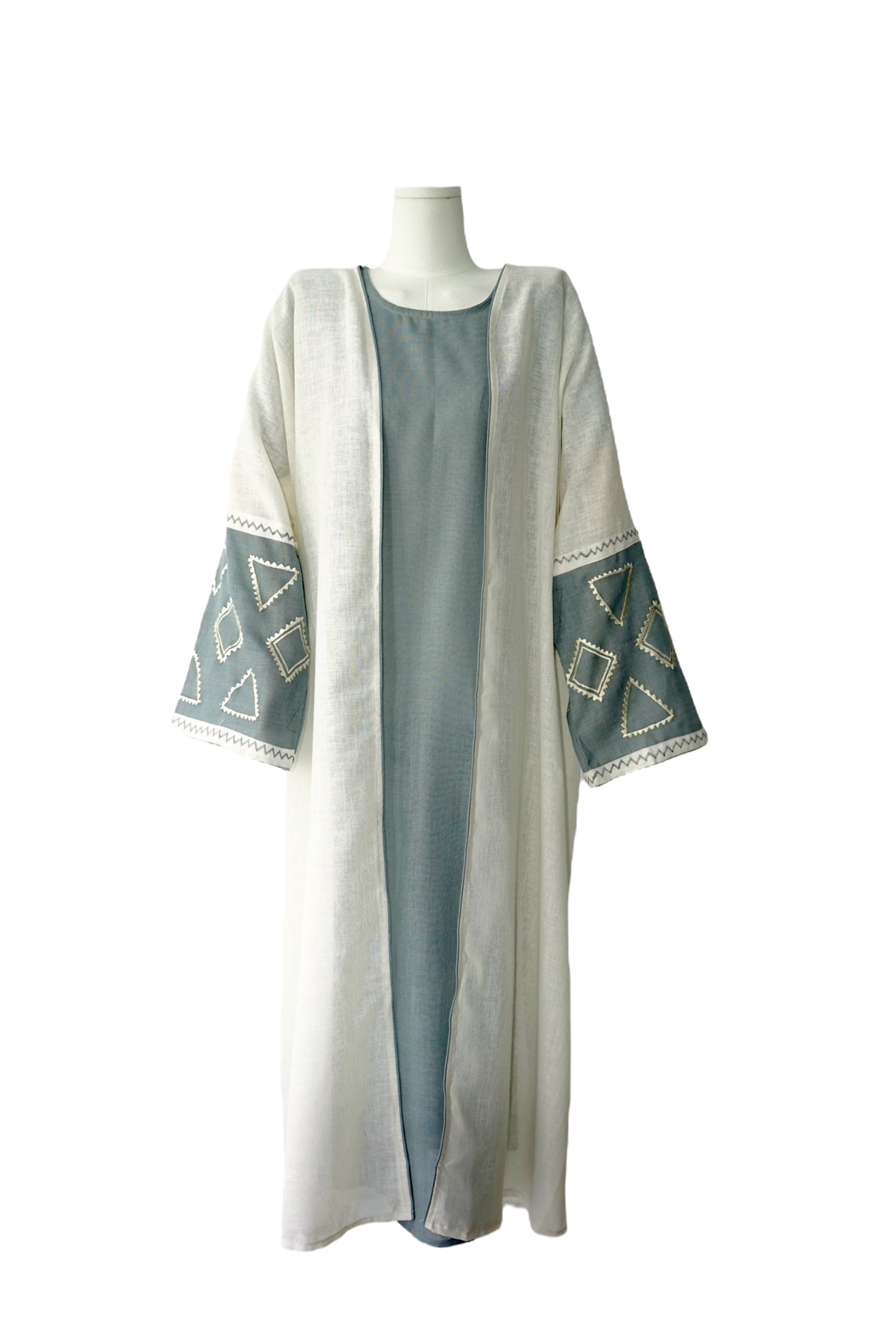 White Breeze – 3-Piece Abaya Set