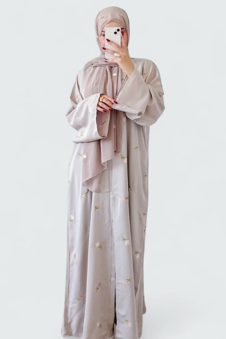 Greige Blossom – 2-Piece Abaya Set