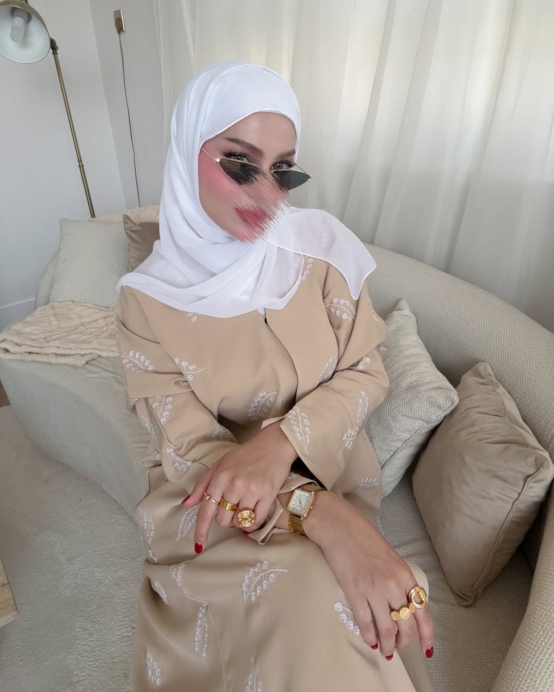 Beige Leaf Embroidery – 2-Piece Abaya Set
