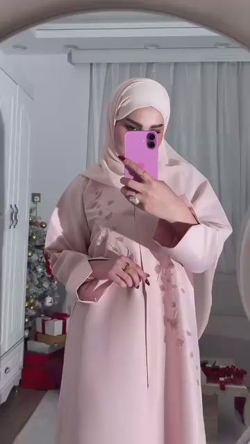 Blush Elegance – 2-Piece Abaya Set