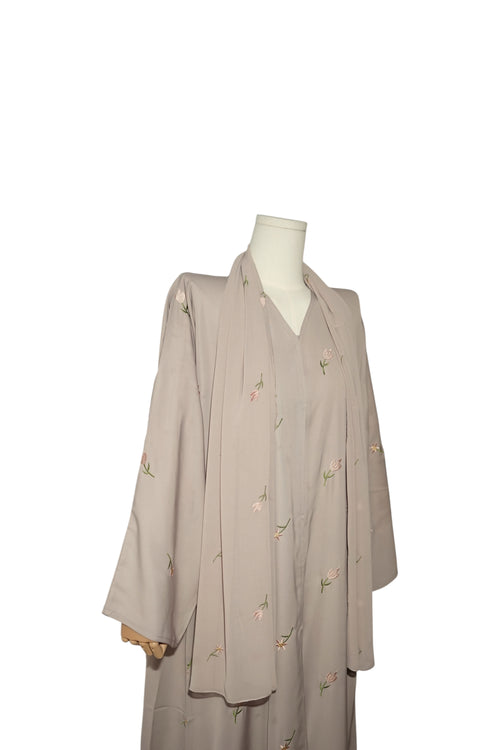 Blush Blossom – 2-Piece Abaya Set