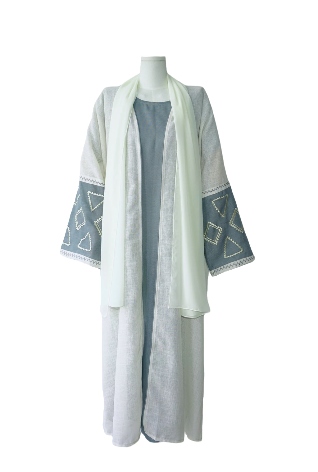 White Breeze – 3-Piece Abaya Set