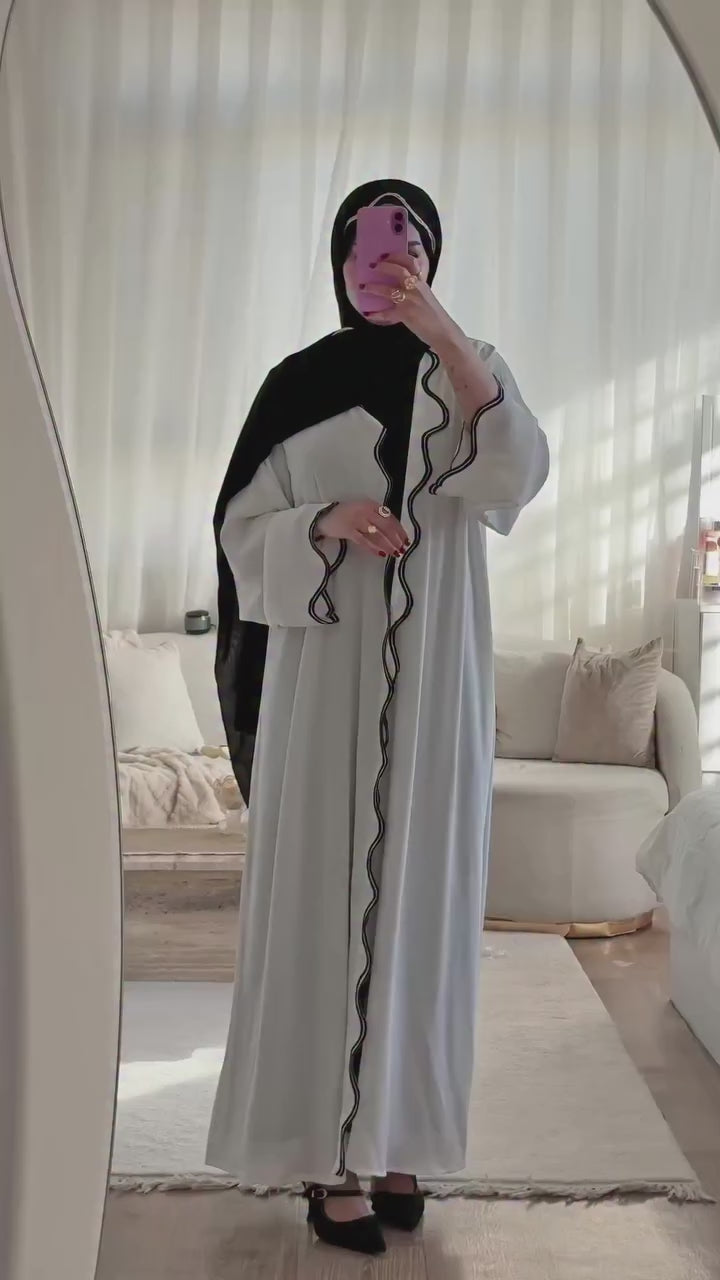 Noir Touch – 3-Piece Abaya Set